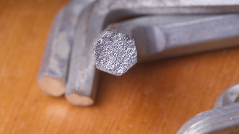 Đầu lục giác của cờ lê Allen