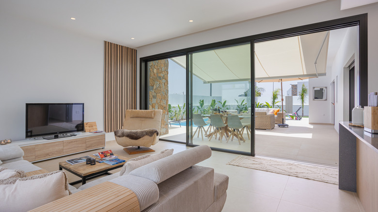 Cửa trượt trong phòng hiện đại