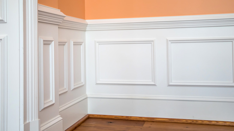 Ván ốp tường mang phong cách cổ điển