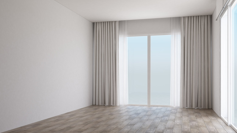 Rèm trên cửa kính trượt