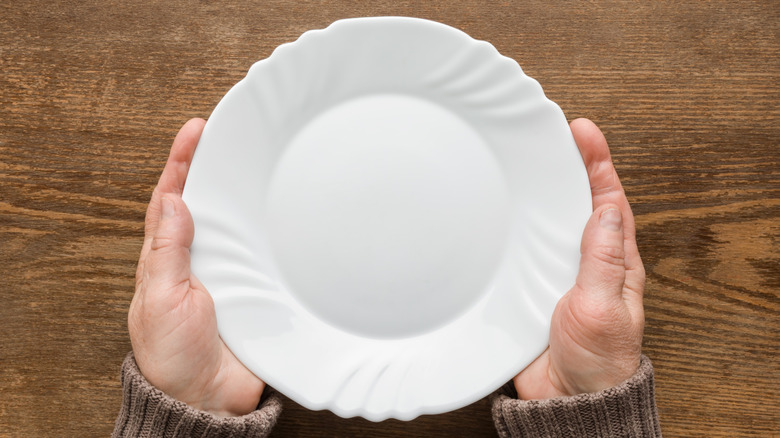 Tay cầm đĩa trắng