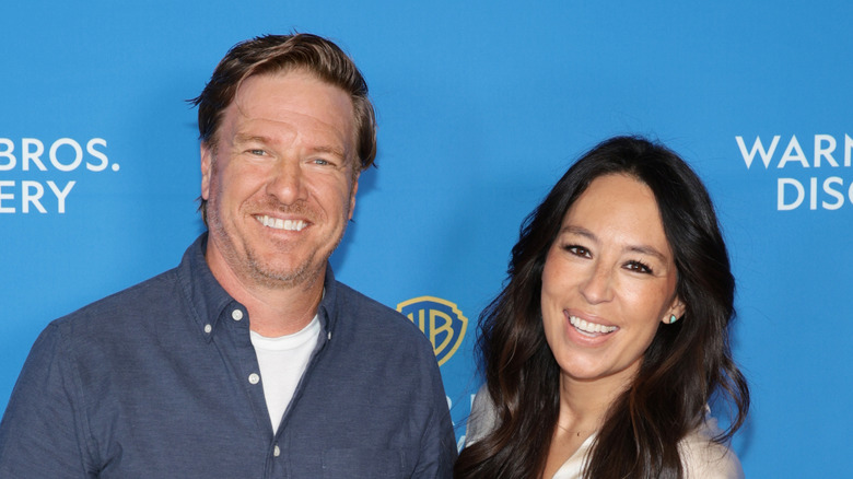 Chip và Joanna Gaines mỉm cười