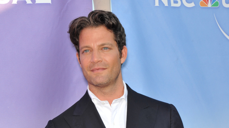 Nate Berkus đang tạo dáng