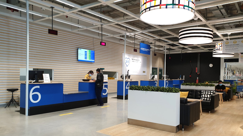 Khu vực dịch vụ khách hàng của IKEA